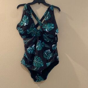 Daci Women's Tropical Green Leafs (Black/Green) Style Swimsuit Size 16W